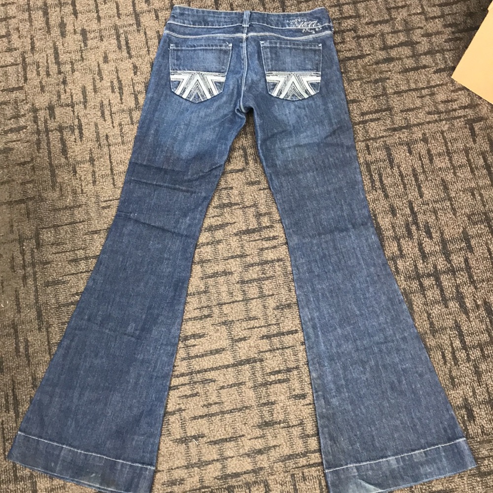 American eagle jeans size 2 :)